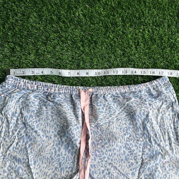 VICTORIAS SECRET Leopard Print Pajama Shorts size large - Picture 2 of 7